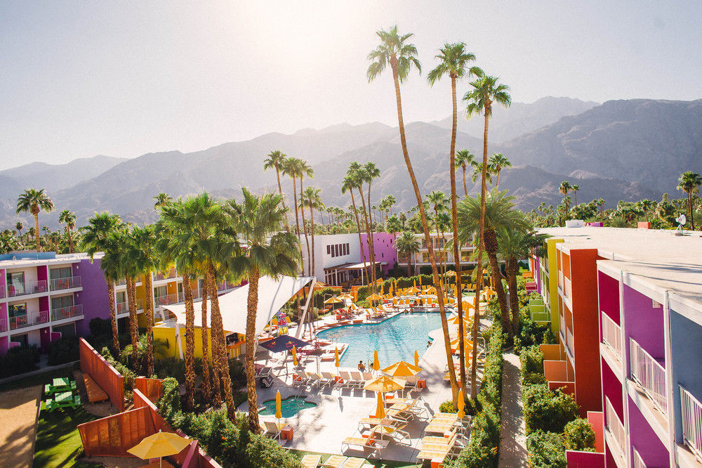 A Weekend Getaway Guide to Palm Springs