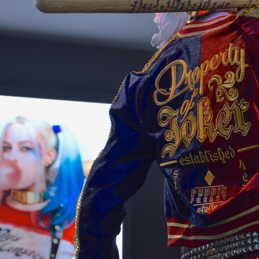 Harley Quinn Margot Robbie bat and jacket