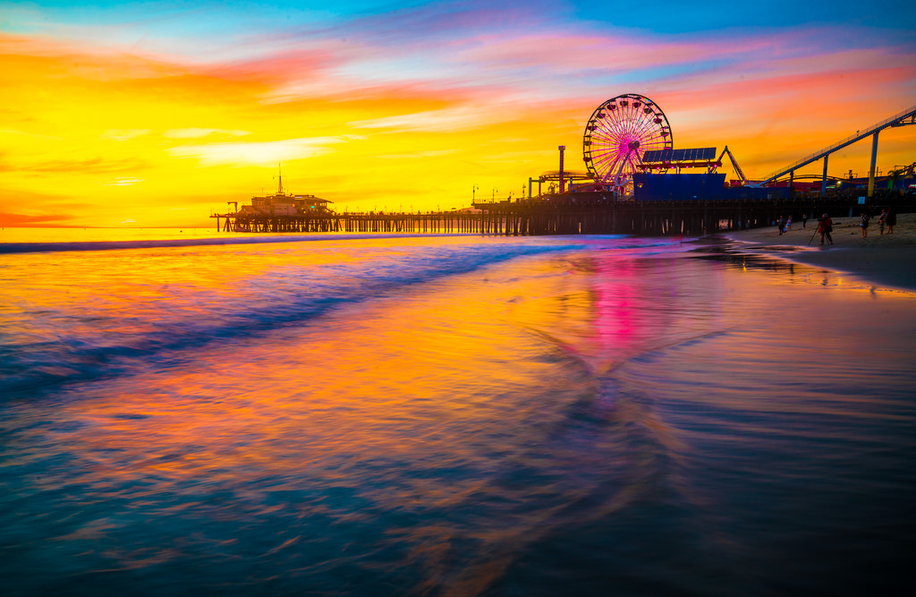 Things to do in LA With Your Family and Loved Ones - Santa Monica Pier