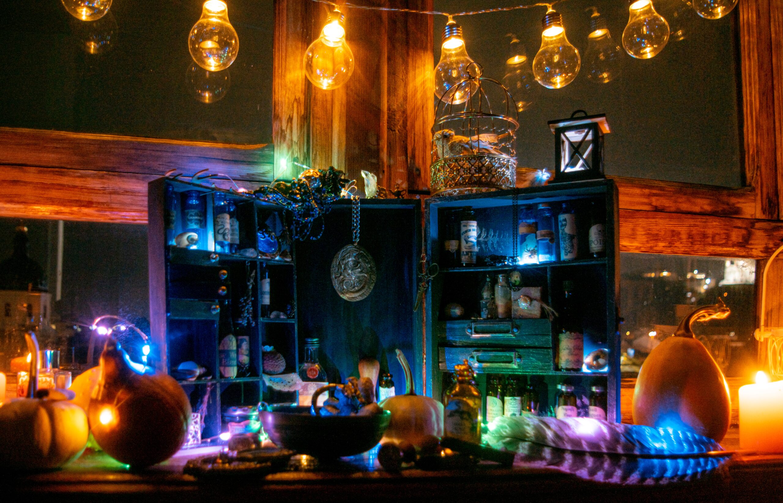 LA's 5 Best Spooktacular Halloween Markets for Thrilling Finds - The LA